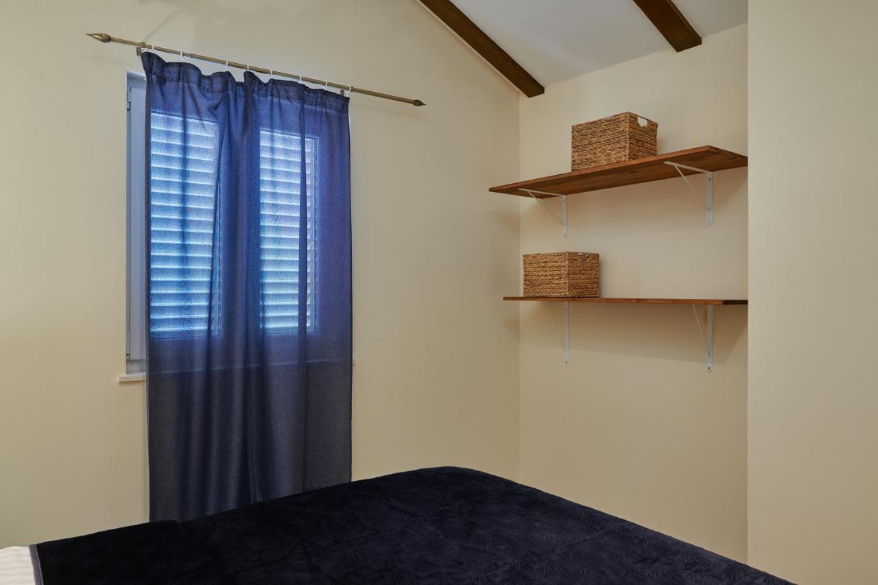 View Apartment *